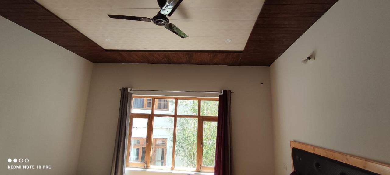 Noor Guest House Leh Bagian luar foto