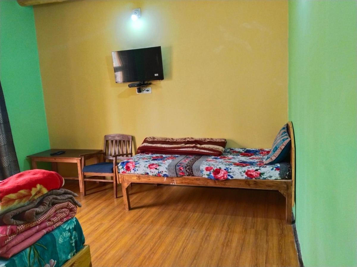 Noor Guest House Leh Bagian luar foto