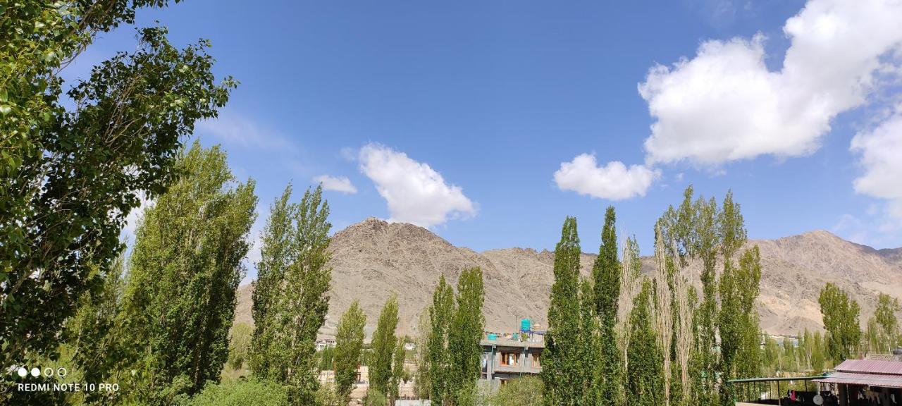 Noor Guest House Leh Bagian luar foto